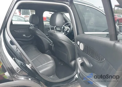 2018 Mercedes-Benz Glc 300 4Matic z USA, uszkodzony, nr VIN WDC0G4KB4JV065708